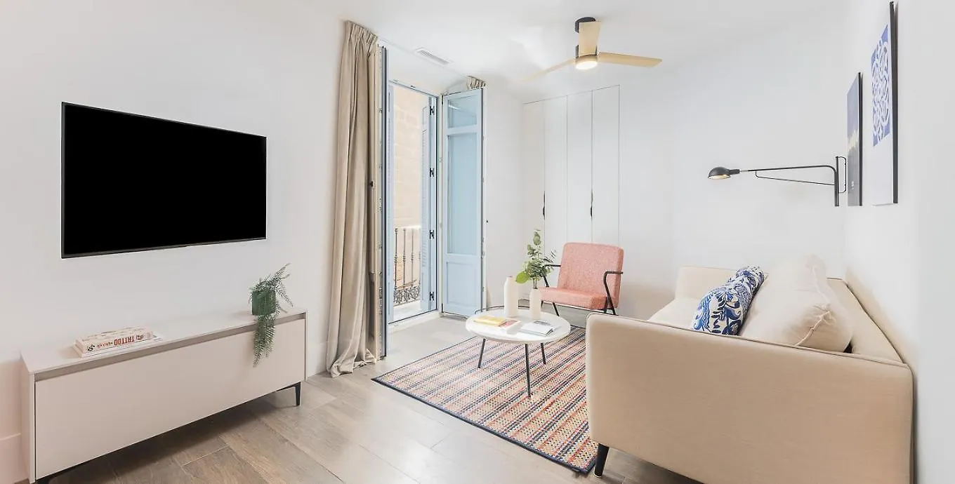Homeclub Moderno Piso Junto Al Museo Picasso II Малага
